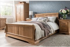 Finchingfield - Sleigh Bed