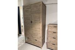 Tehama - Double Wardrobe with drawers - Clearance